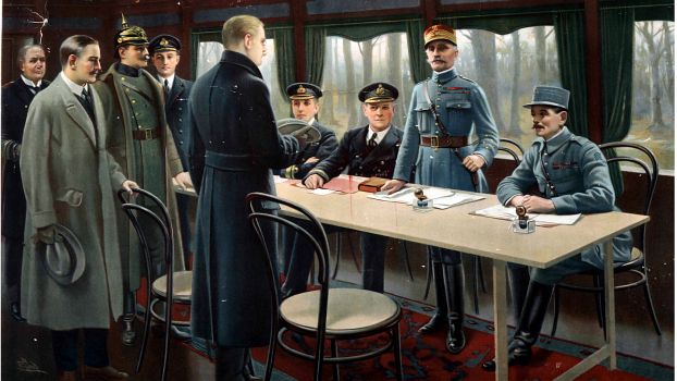 Der Waffenstillstand von Compiègne wurde am 11. November 1918 zwischen dem Deutschen Reich und den beiden Westmächten Frankreich und Großbritannien geschlossen und beendete die Kampfhandlungen im Ersten Weltkrieg.